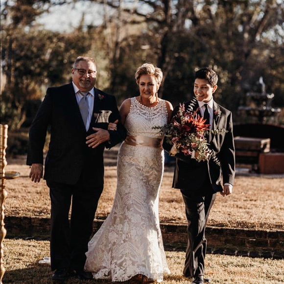 BHLDN (Anthropologie) wedding dress - Picture 2 of 3